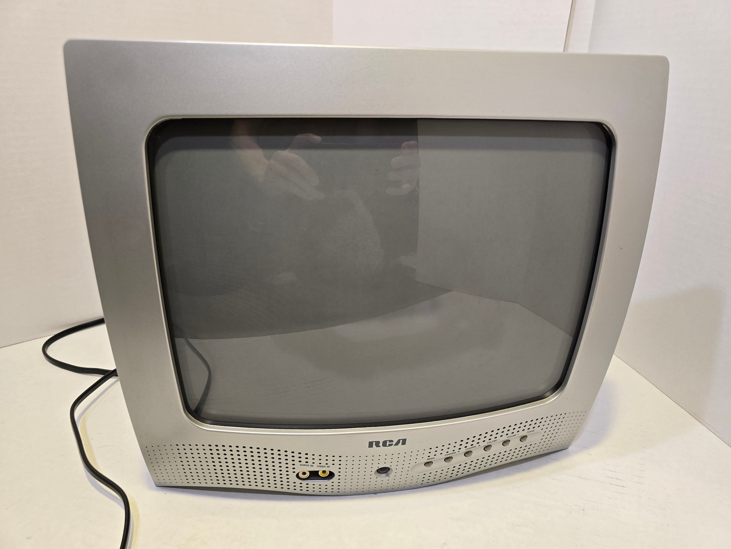 13" RCA E13320 BNC